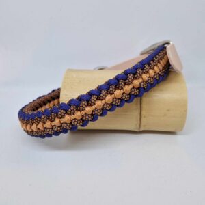 collier en paracorde et biothane dans les tons cuivre et bleu